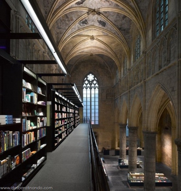 selexyz-library-livraria-holanda-igreja-desbaratinando (5)[3]
